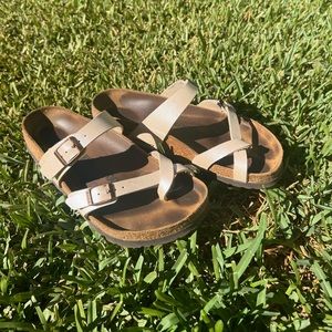 Birkenstock mayari!